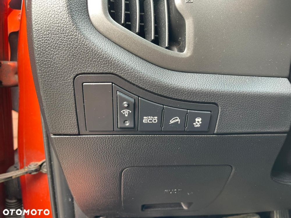 Kia Sportage 2.0 CRDI 4WD Automatik Spirit - 22