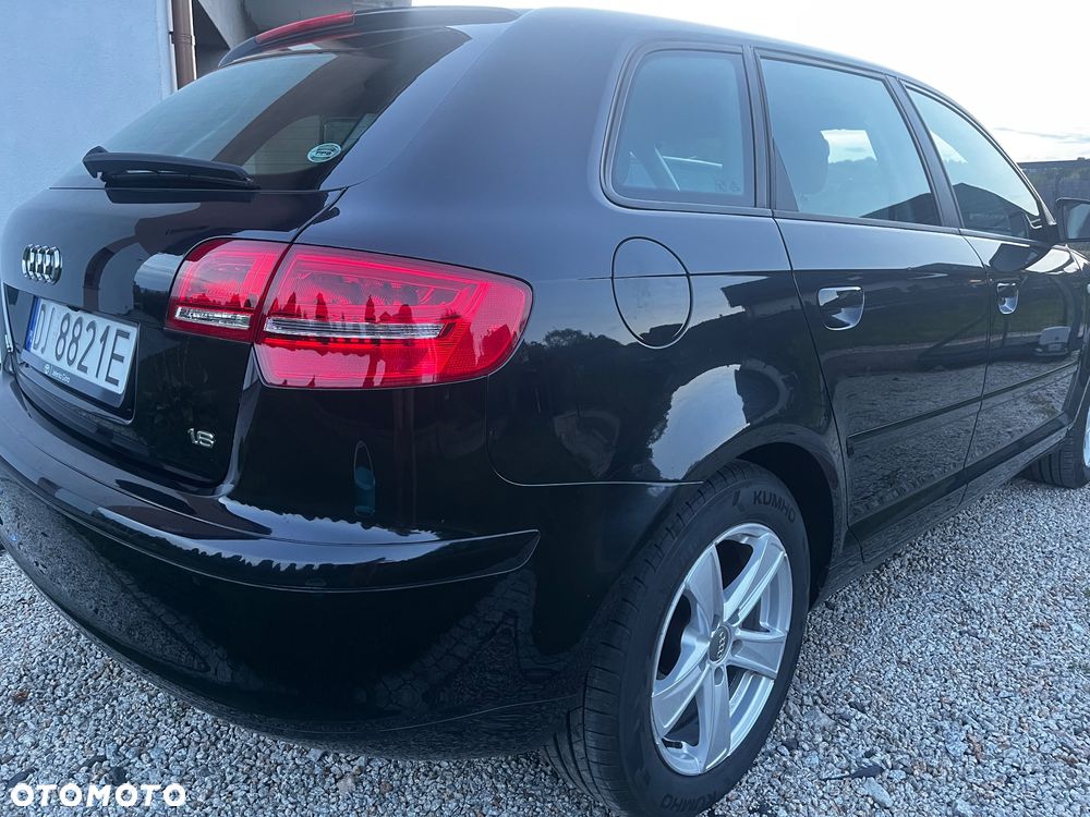 Audi A3 Sportback 1.6 FSI Attraction - 5