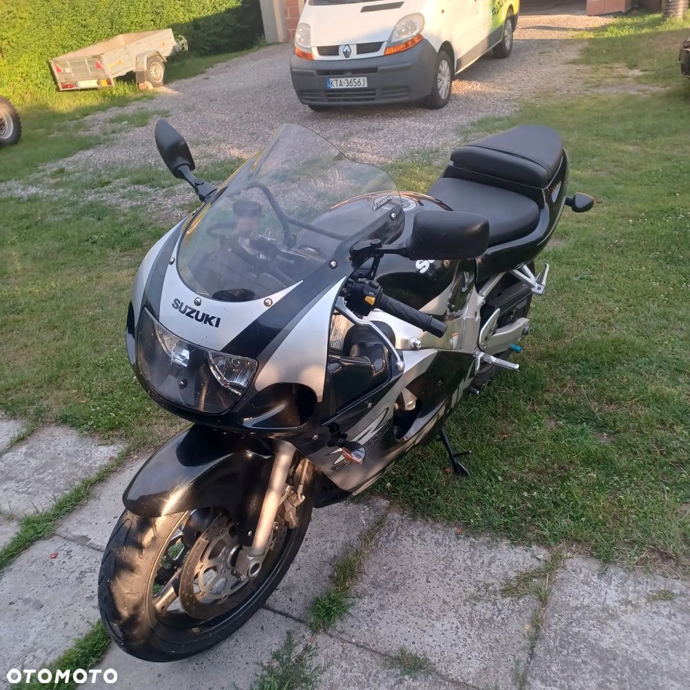 Suzuki GSX-R - 3