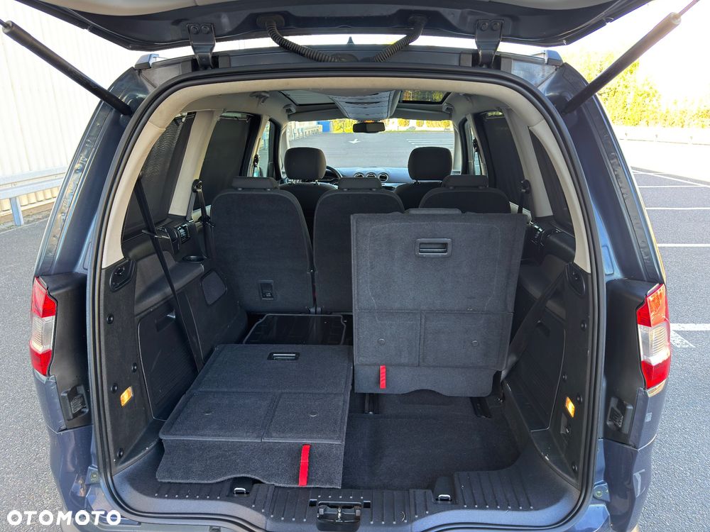 Ford Galaxy - 22
