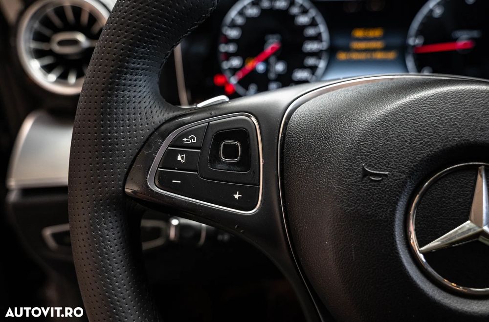Mercedes-Benz E 220 d Aut. - 26