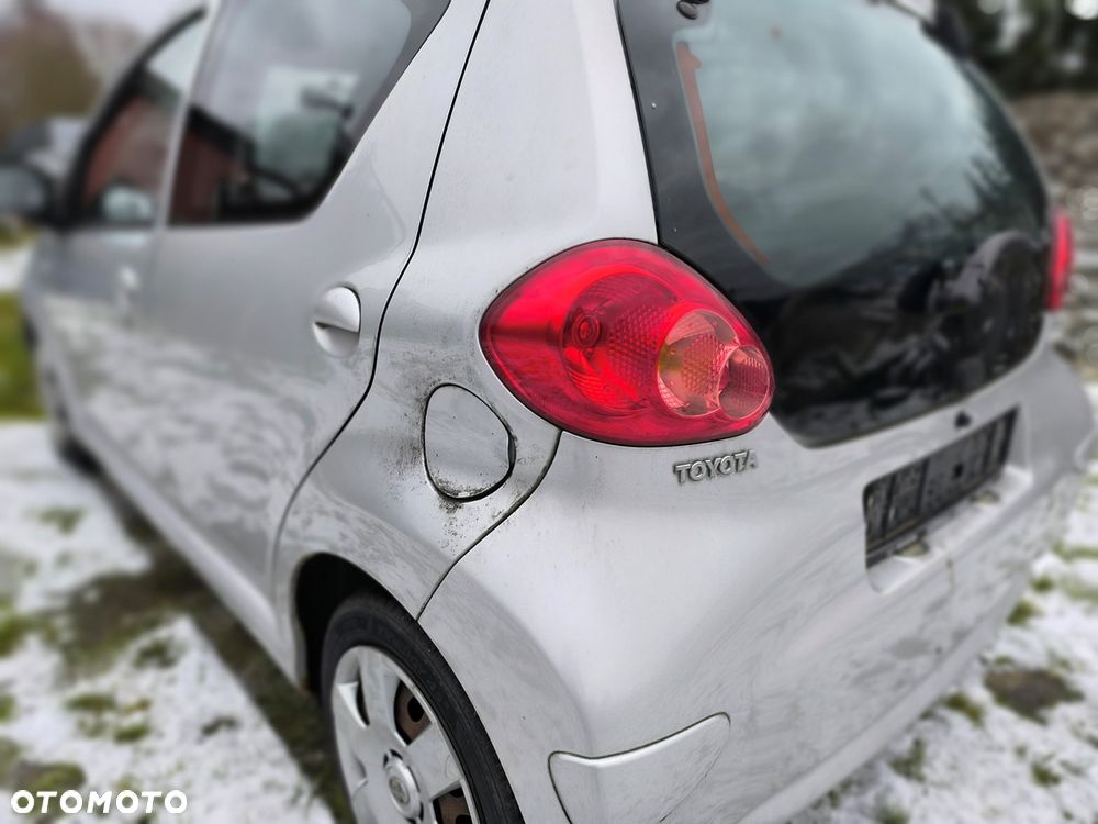Toyota Aygo City - 14