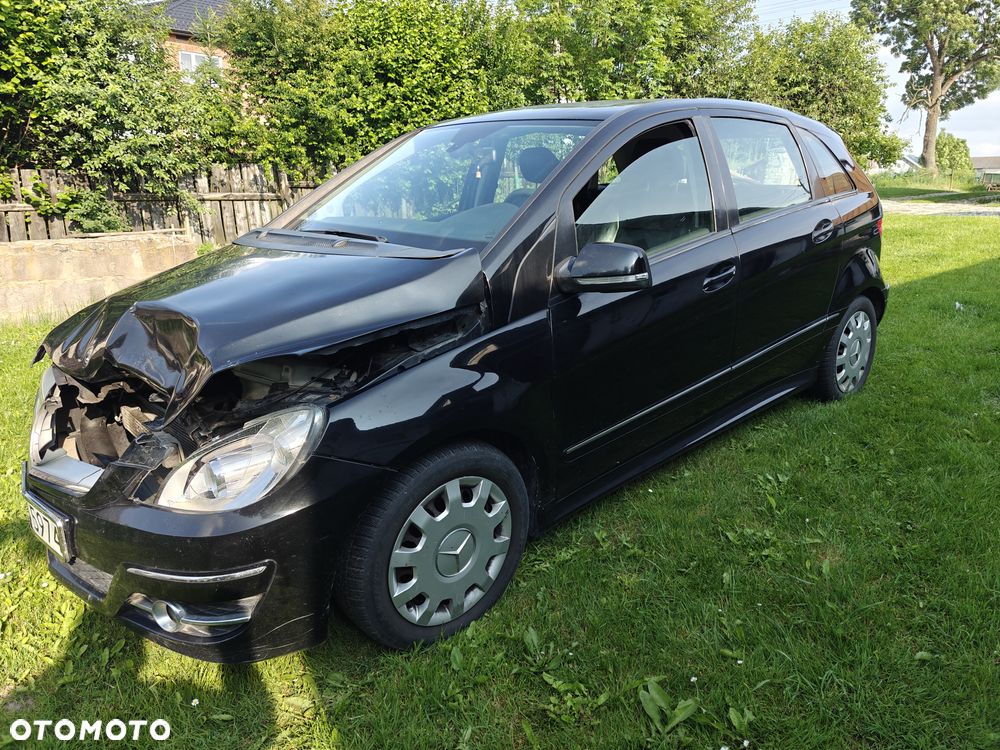 Mercedes-Benz Klasa B 200 CDI Autotronic - 16
