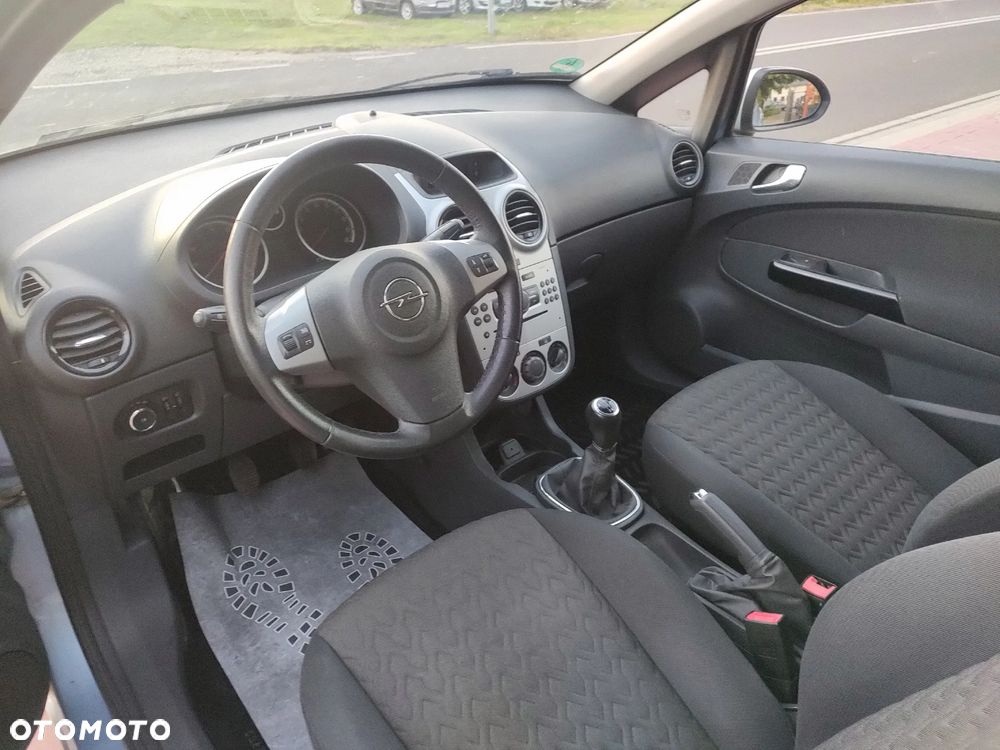 Opel Corsa - 22