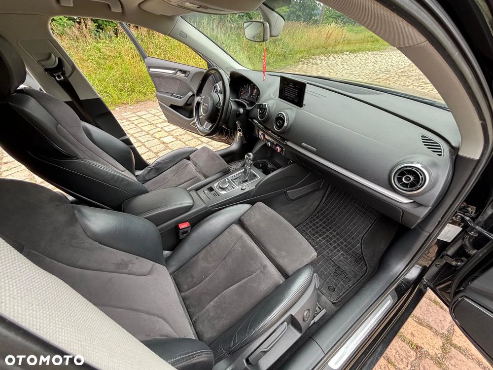 Audi A3 Sportback 2.0 TDI quattro S tronic design - 18