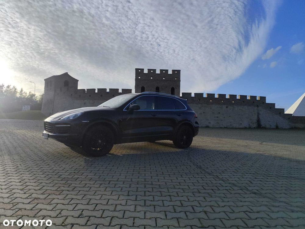 Porsche Cayenne - 2