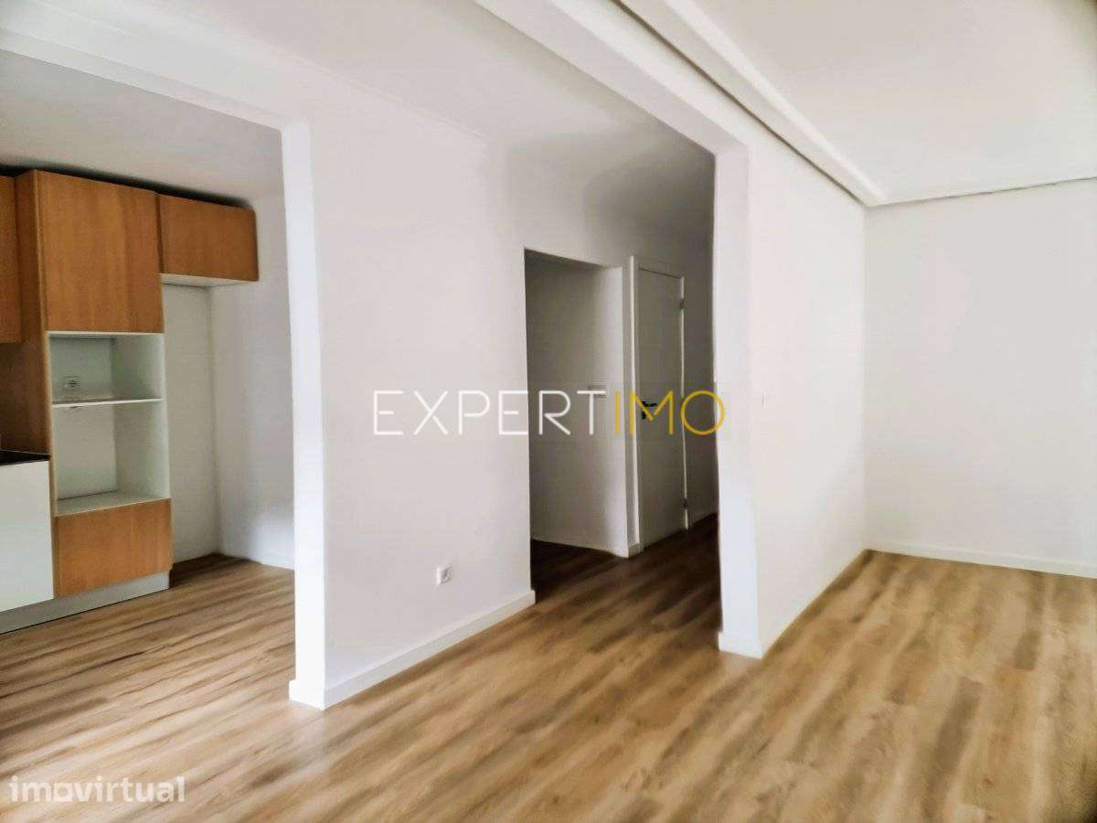 Apartamento T4 com Sótão - Grande imagem: 3/24