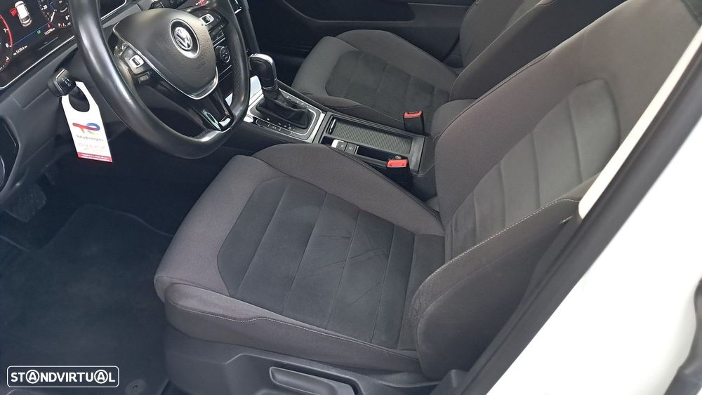 VW Golf 1.5 eTSI R-Line DSG - 16
