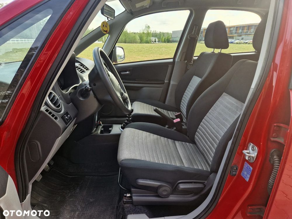 Suzuki SX4 1.6 DDiS Comfort - 8