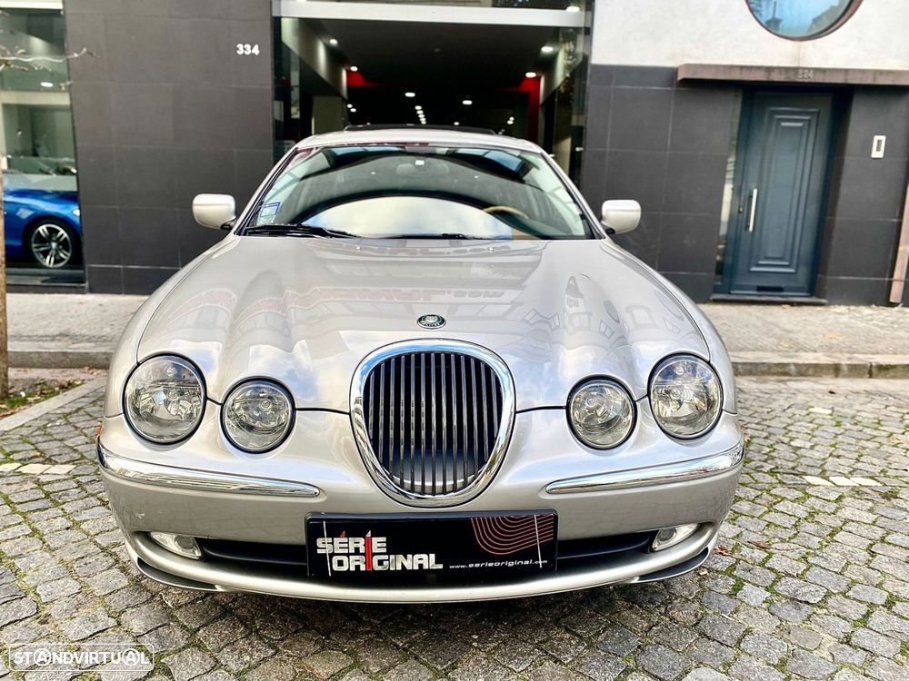 Jaguar S-Type 3.0 V6 Executive Auto. - 3
