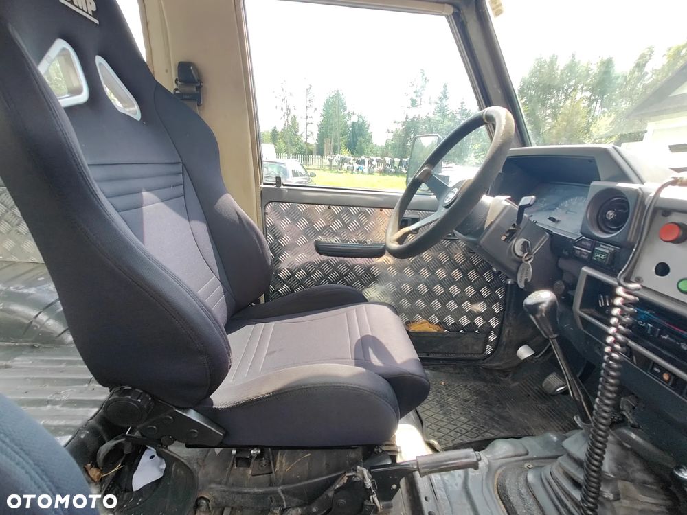 Toyota Land Cruiser - 9
