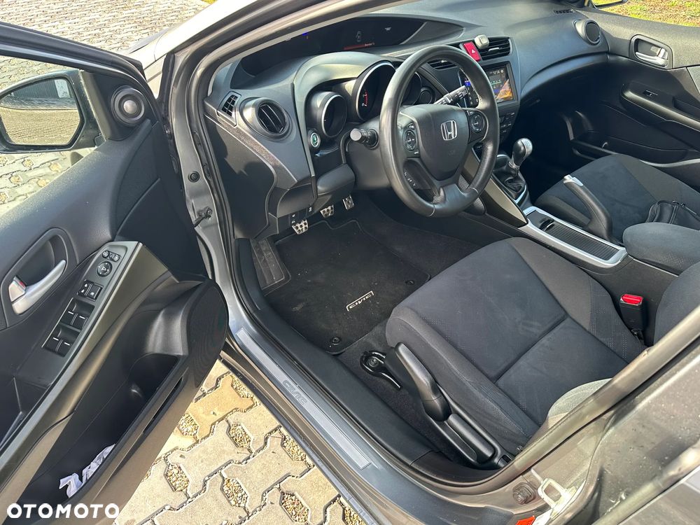 Honda Civic 1.8 i-VTEC Lifestyle - 9