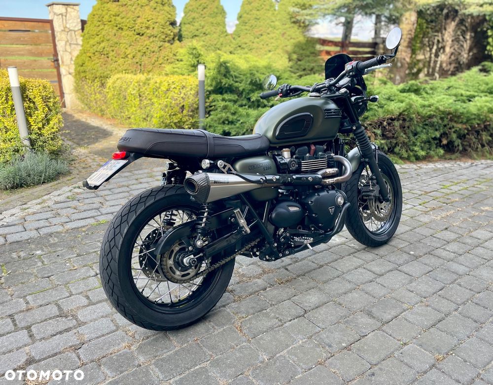 Triumph Bonneville - 10