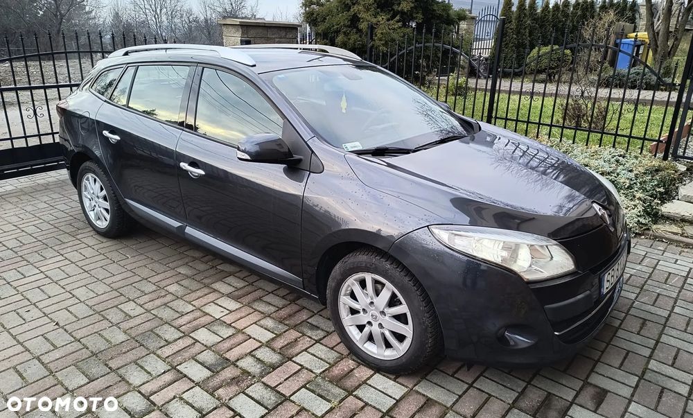 Renault Megane dCi 110 FAP Paris - 2