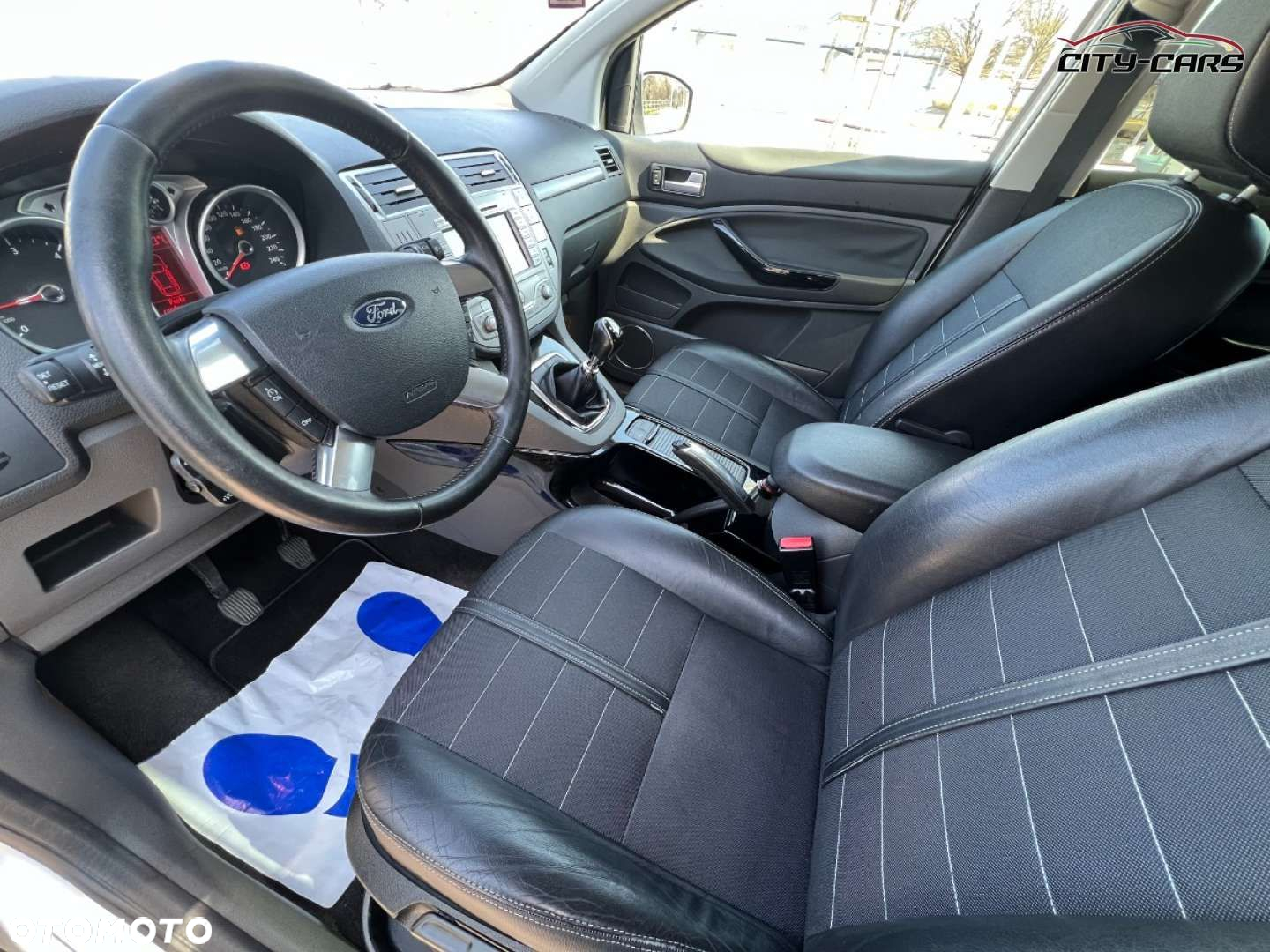 Ford Kuga - 14