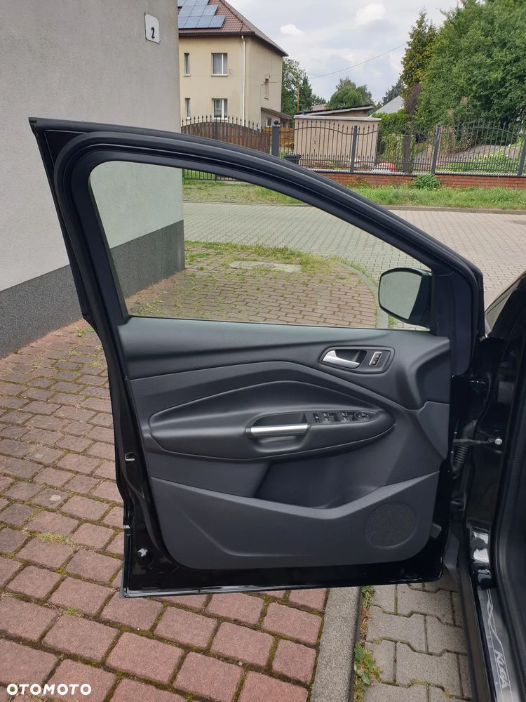 Ford Kuga 2.0 TDCi 4x4 Titanium - 22