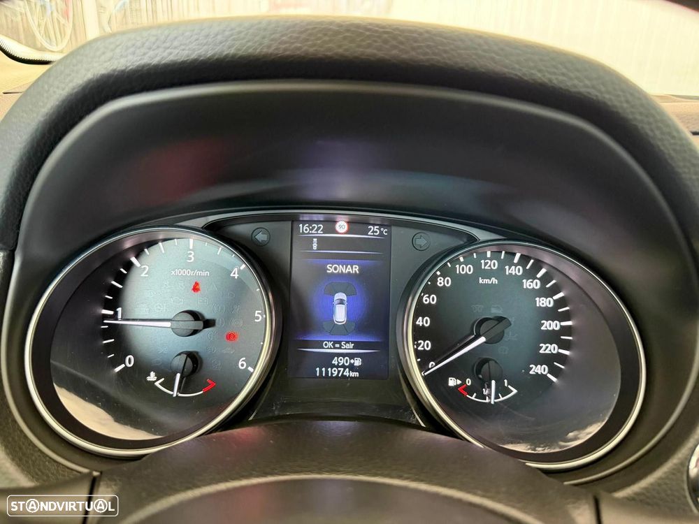 Nissan Qashqai 1.5 dCi N-Connecta 18 - 20