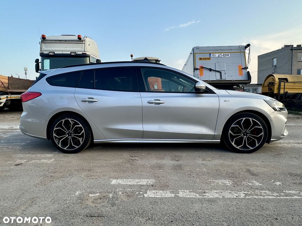 Ford Focus 2.0 EcoBlue STart-Stopp-System ST-LINE - 2