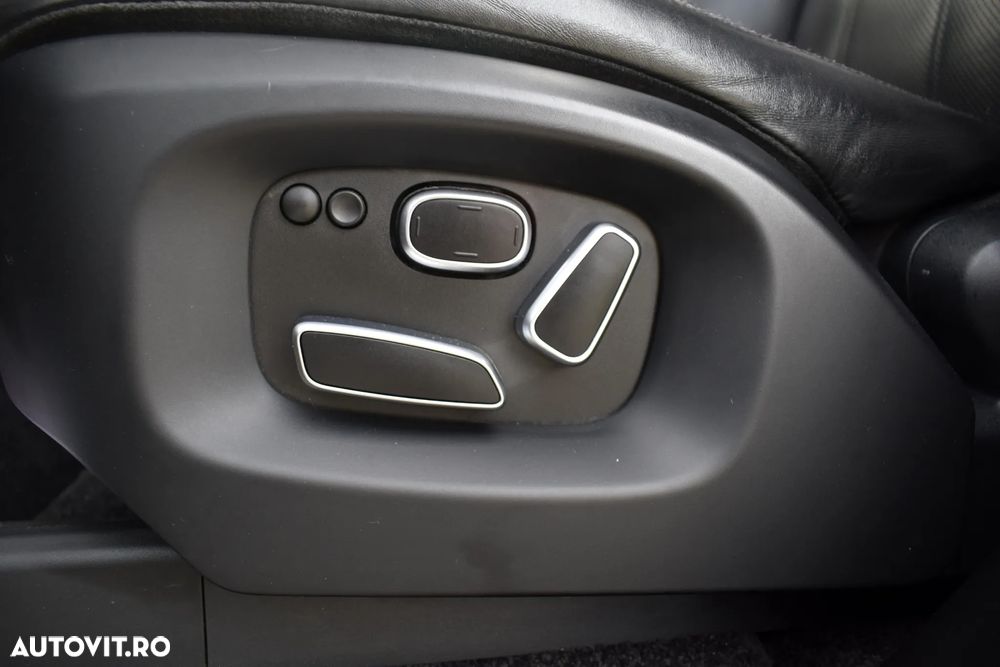 Land Rover Range Rover 4.4 I SDV8 Autobiography - 19
