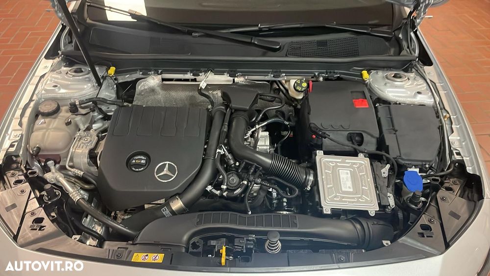 Mercedes-Benz A 200 7G-DCT - 16