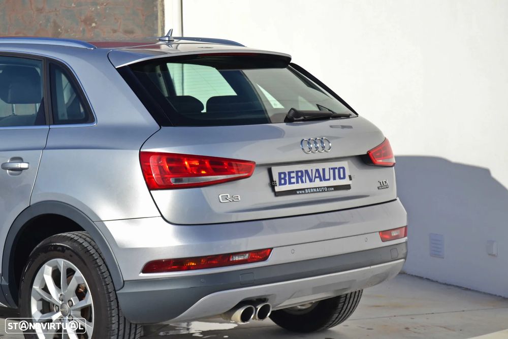 Audi Q3 2.0 TDI quattro Design S tronic - 10