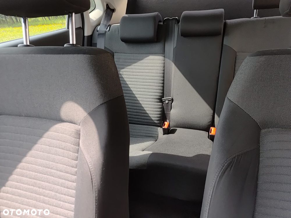 Volkswagen Polo 1.4 16V Comfortline - 11