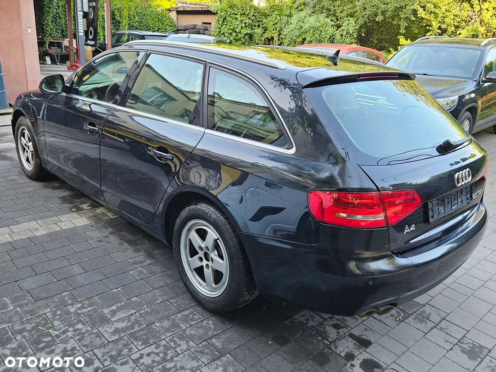 Audi A4 Avant 2.0 TDI Limited Edition - 6