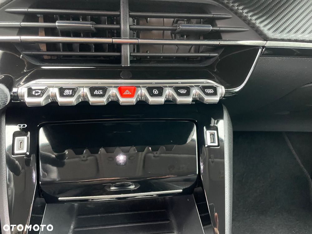 Peugeot 2008 1.5 BlueHDi Allure Pack S&S EAT8 - 11