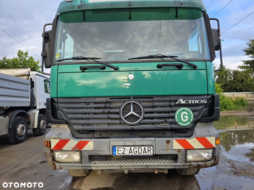 Mercedes-Benz Actros - 3