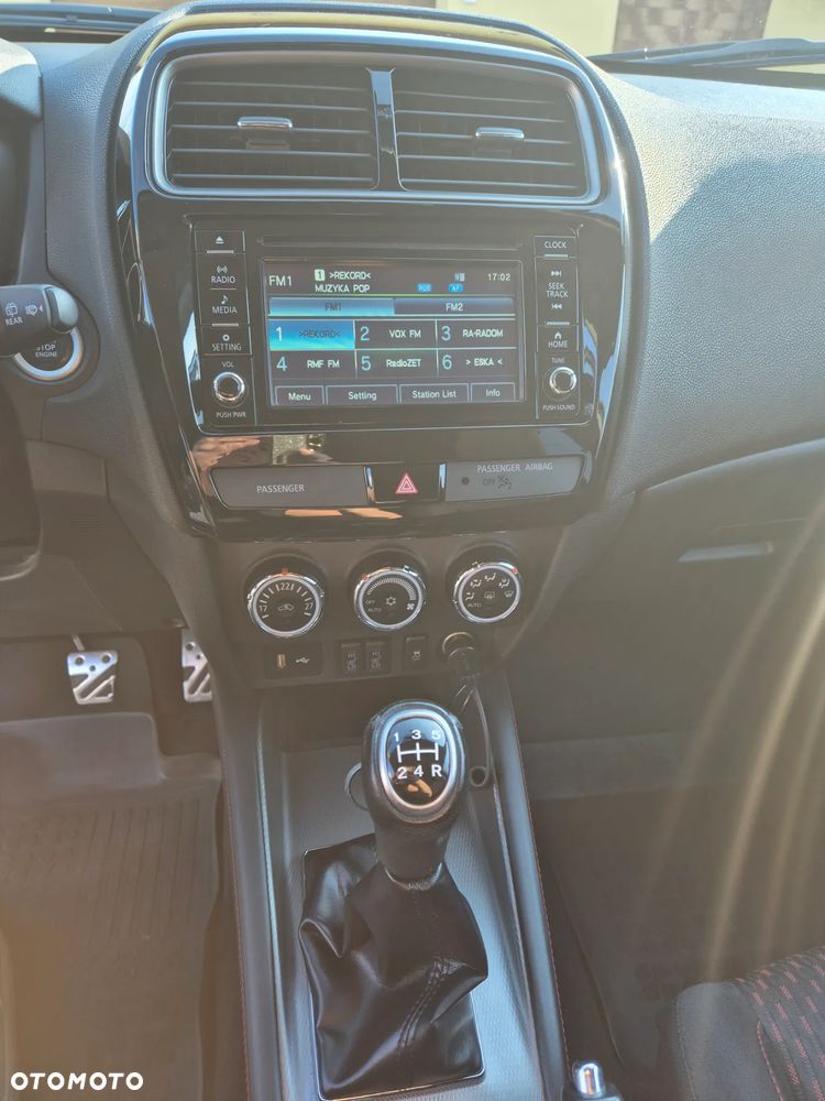 Mitsubishi ASX 1.6 Black Edition - 12