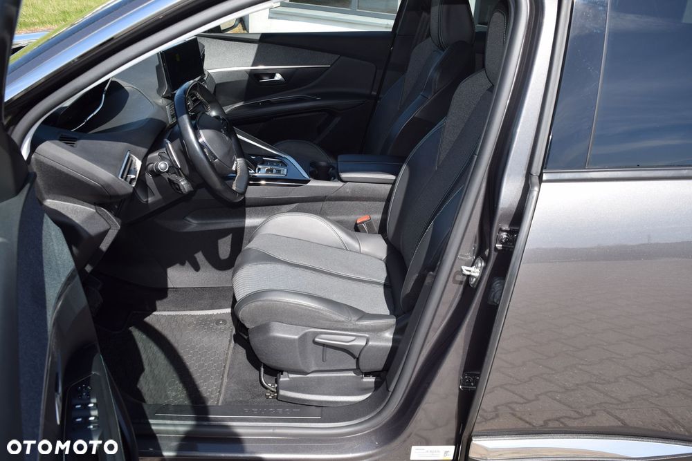 Peugeot 3008 225 e-EAT8 Allure - 17