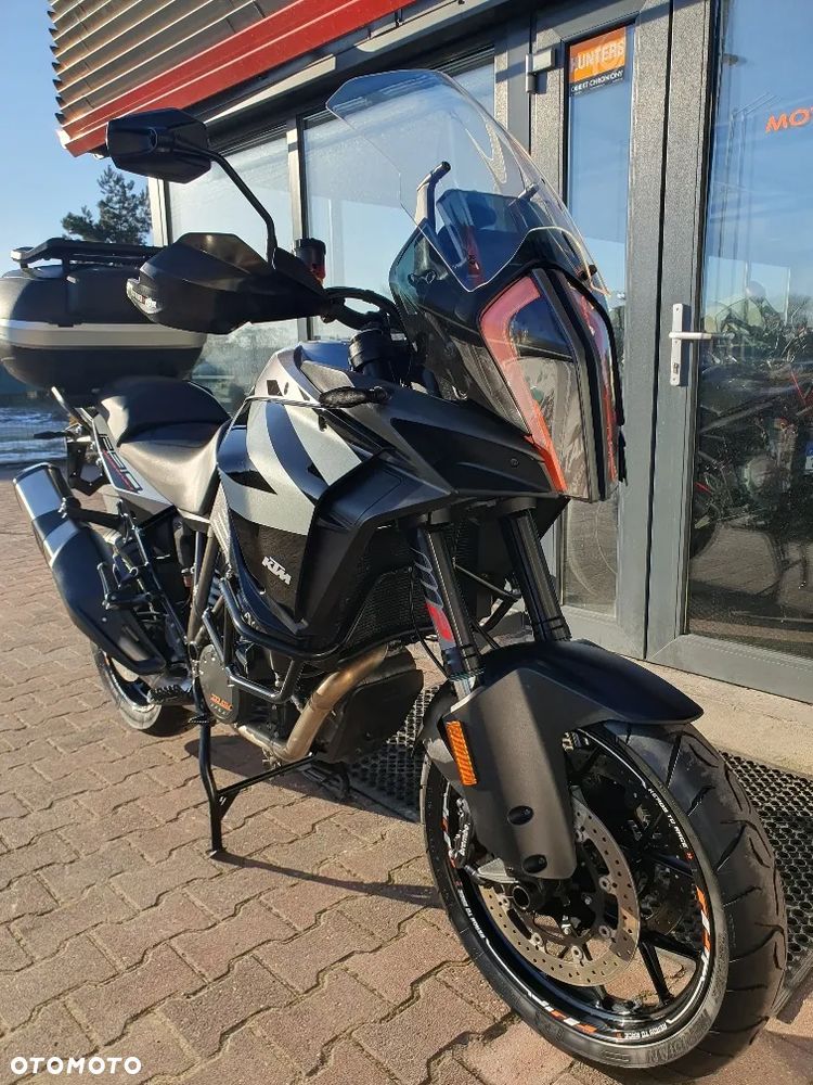 KTM Adventure - 25