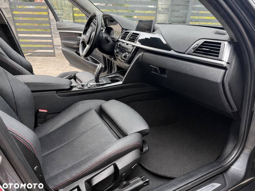 BMW Seria 3 318d Sport Line - 16