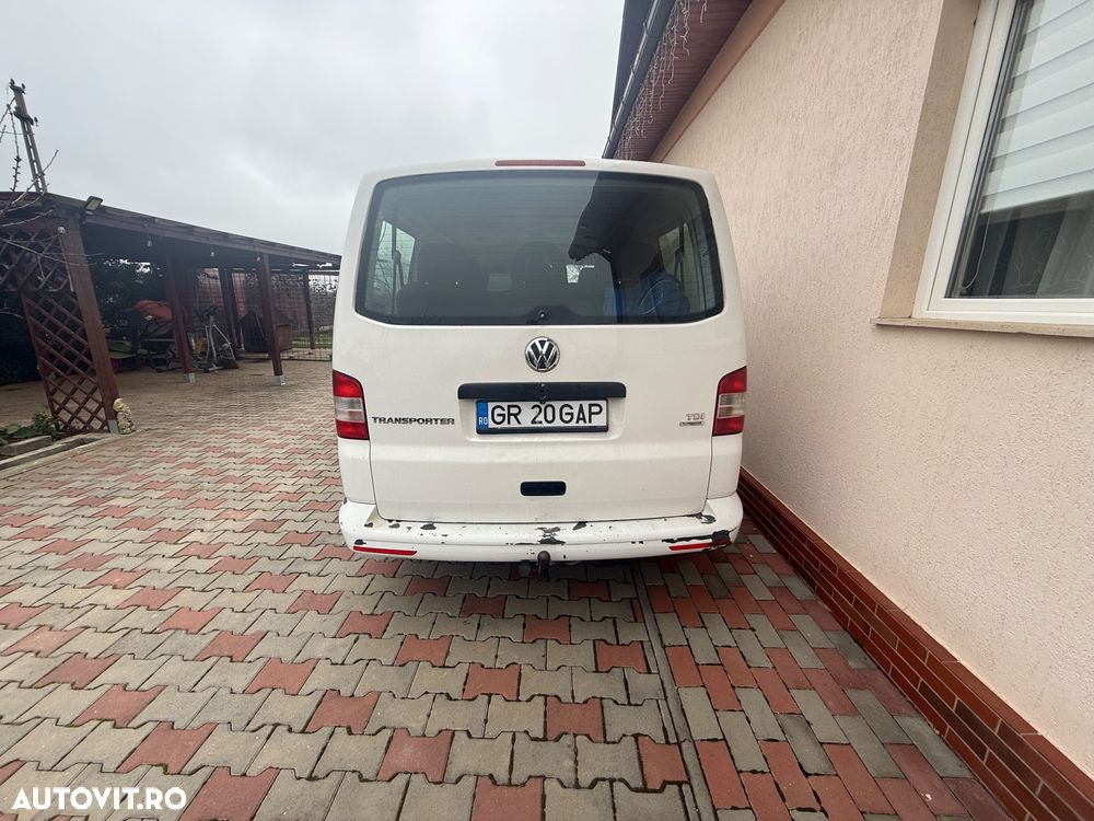 Volkswagen Transporter Caravelle Comfortline Scurt - 2