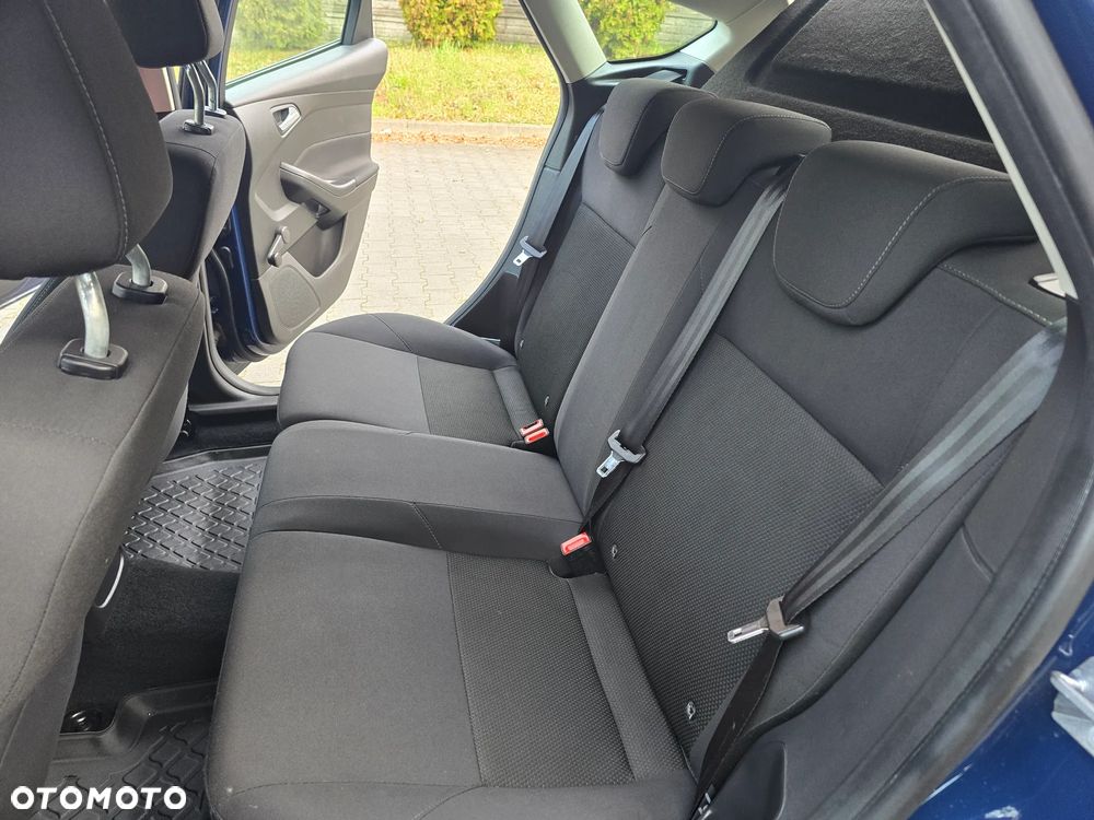 Ford Focus 1.6 Trend Sport - 8