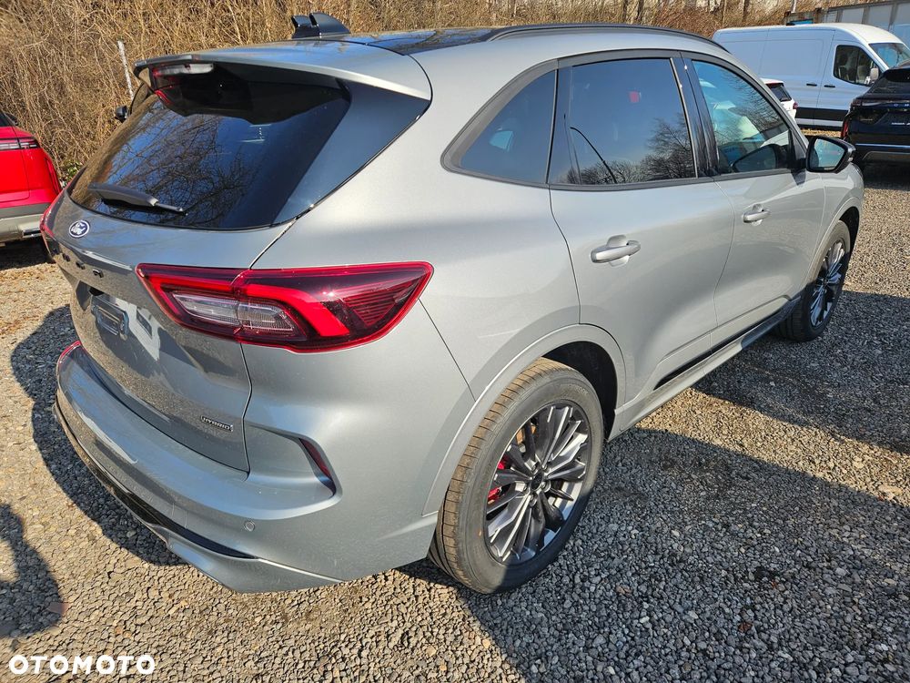 Ford Kuga - 4
