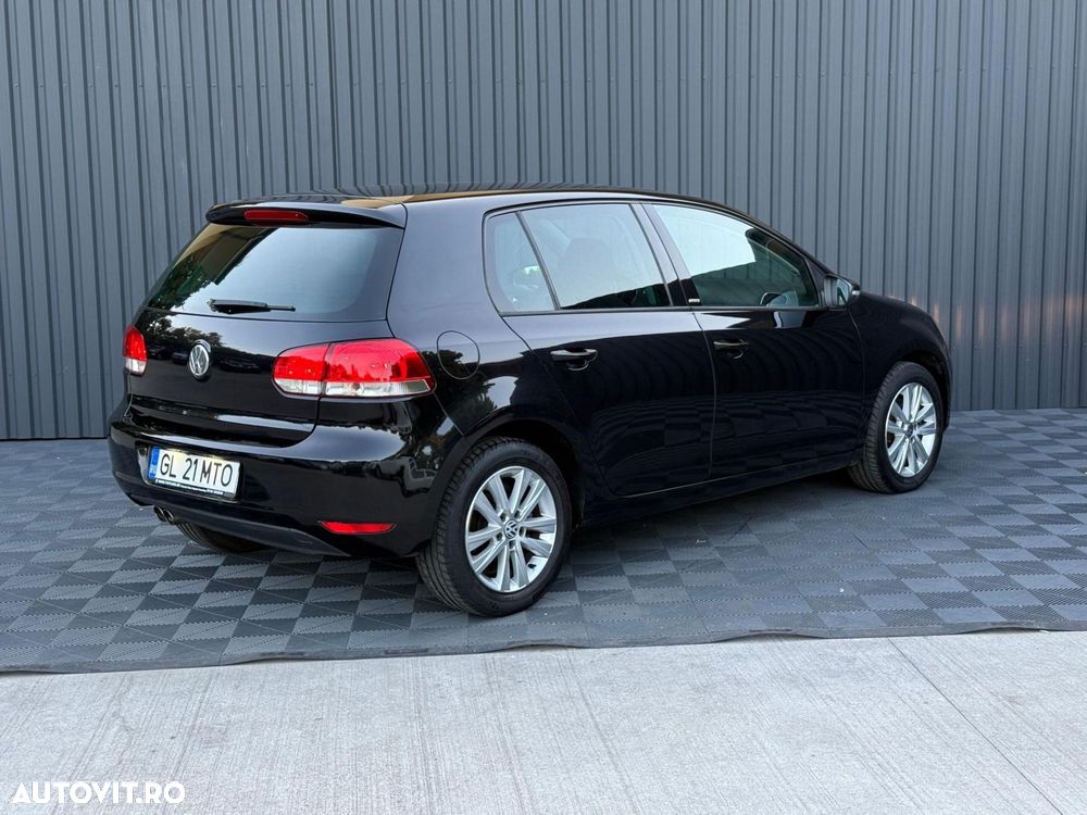 Volkswagen Golf - 5