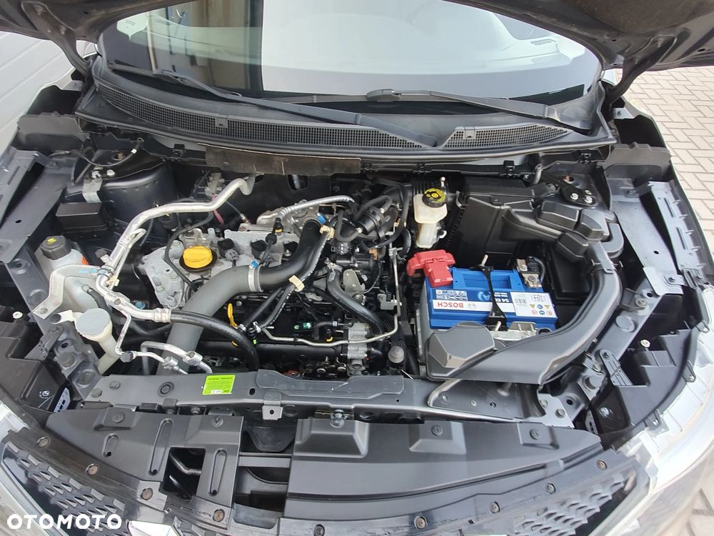 Nissan Qashqai - 25