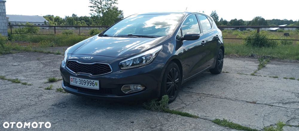 Kia Ceed 1.6 GDI Dream-Team Edition - 6