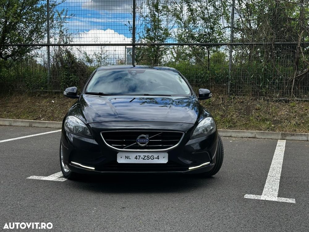 Volvo V40 D2 - 24