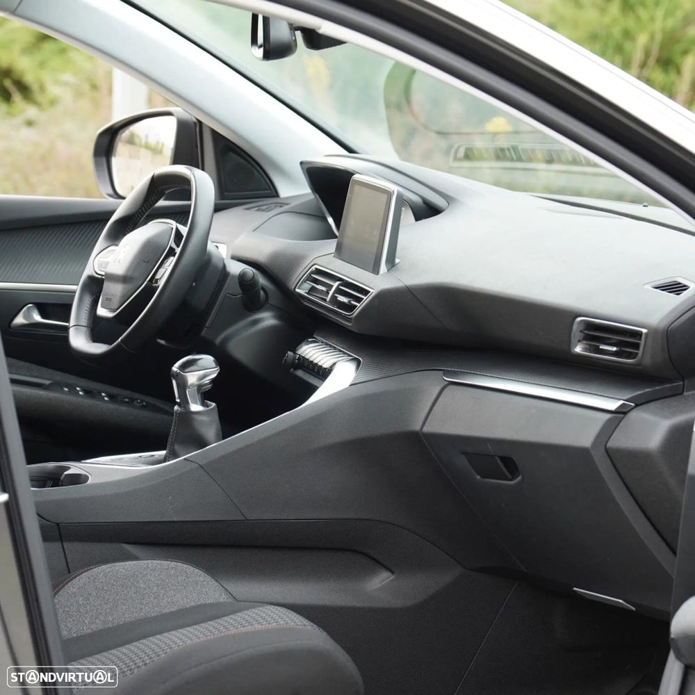 Peugeot 3008 PureTech 130 Stop & Start GPF Active Pack - 18