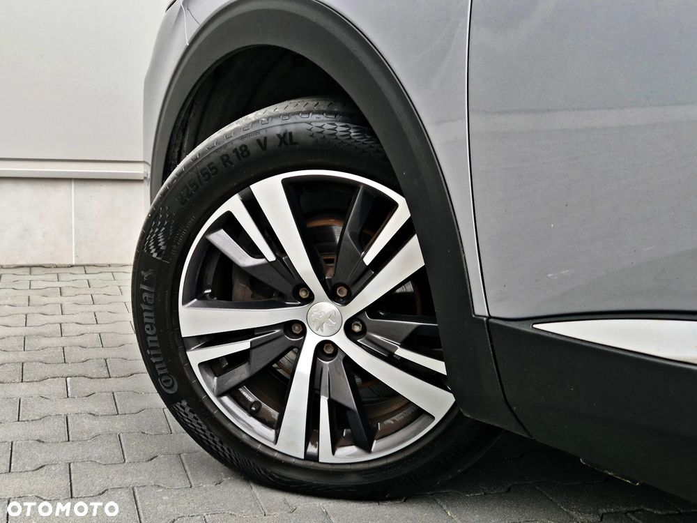 Peugeot 3008 1.5 BlueHDi Allure S&S EAT8 - 17