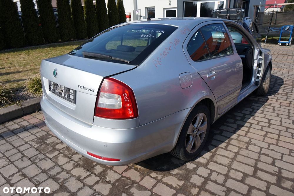 SKODA OCTAVIA II LIFT 5D HB 2010 9156 1.8 FSI CDAA 160KM MDP SREBRNY na części - 5