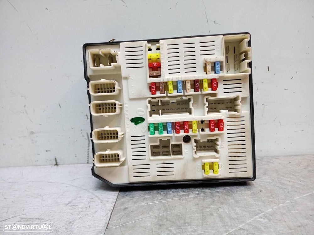 CAIXA DE RELES FUSÍVEIS RENAULT MEGANE III SPORT TOURER - 1