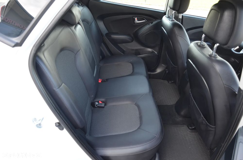 Hyundai ix35 2.0 CRDi 4WD Comfort - 22