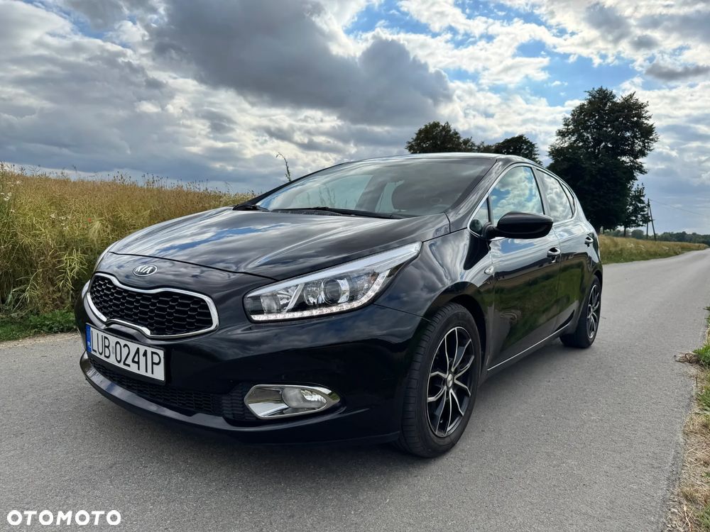 Kia Ceed 1.6 GDI L Business Line - 1