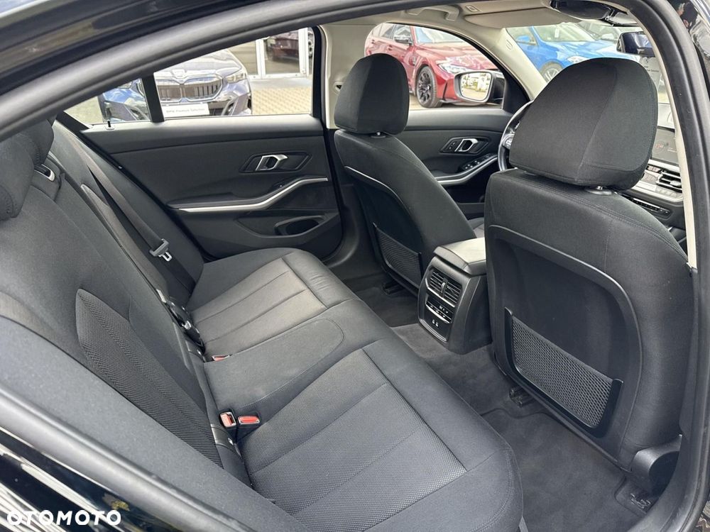 BMW Seria 3 318d Advantage - 20