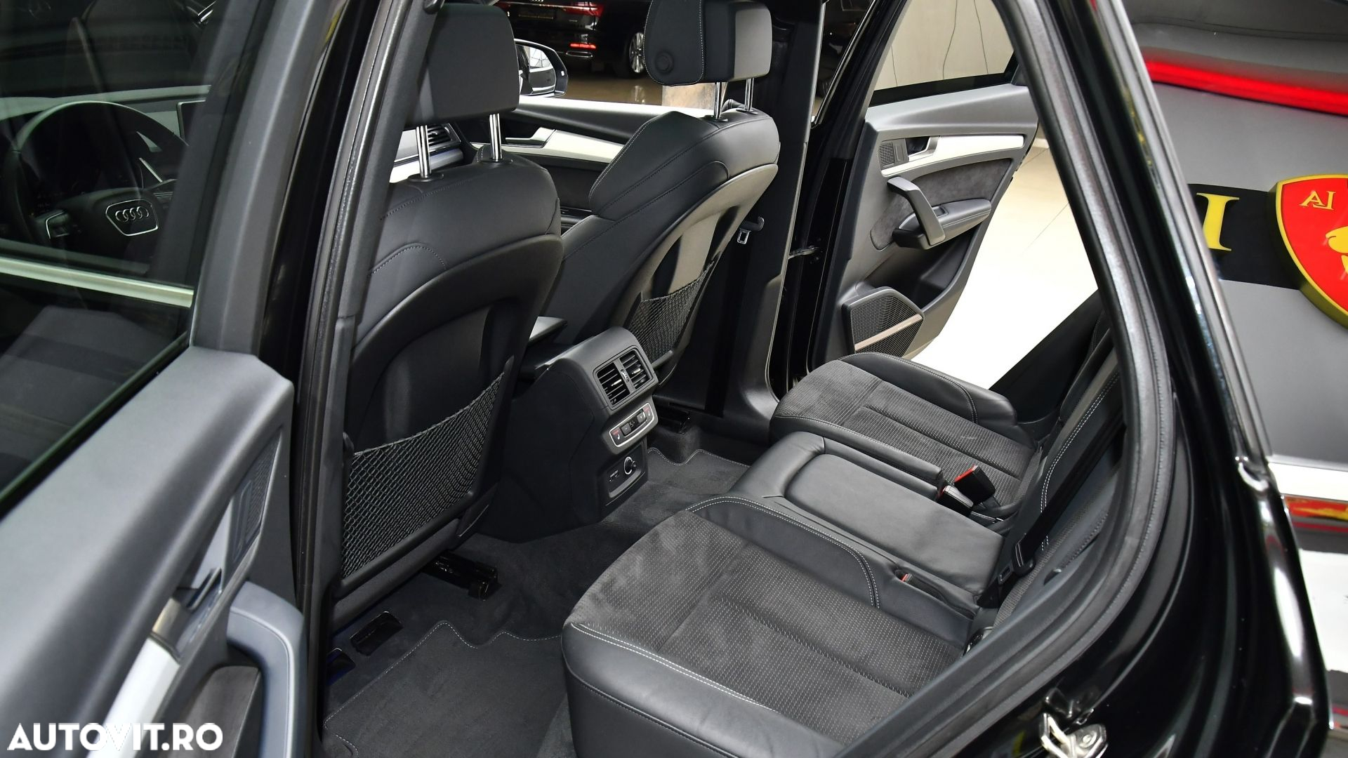 Audi Q5 55 TFSI e quattro S tronic - 12