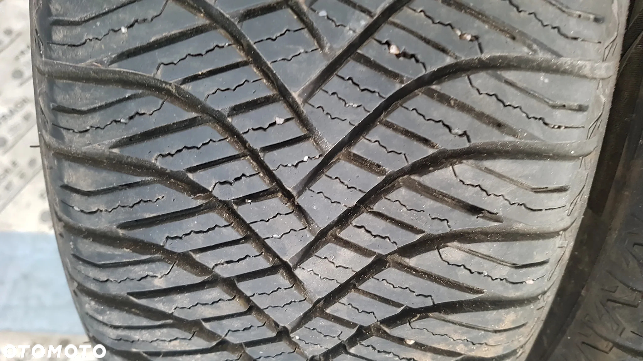 OPONY CAŁOROCZNE 195/50r15  195/50/15 GOODYER VECTOR 4SEASON GEN2 - 11