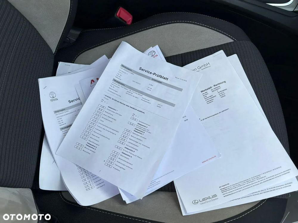 Toyota Avensis Touring Sports 1.8 Edition S+ - 23